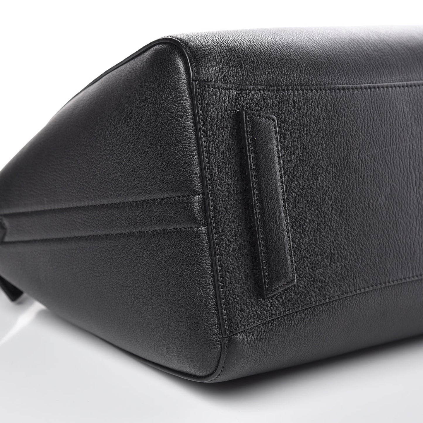 Sugar Goatskin Medium Antigona Black