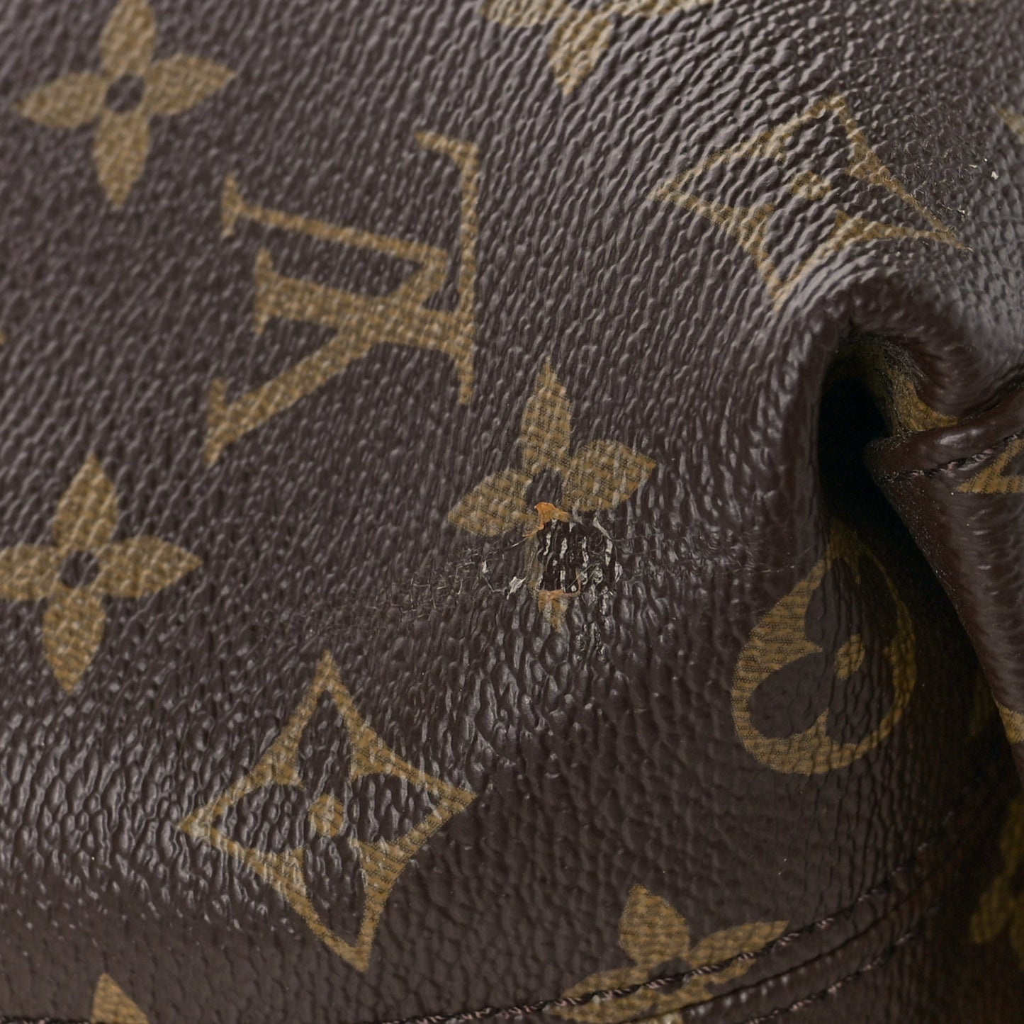 Monogram Tuileries Besace Marine Bordeaux