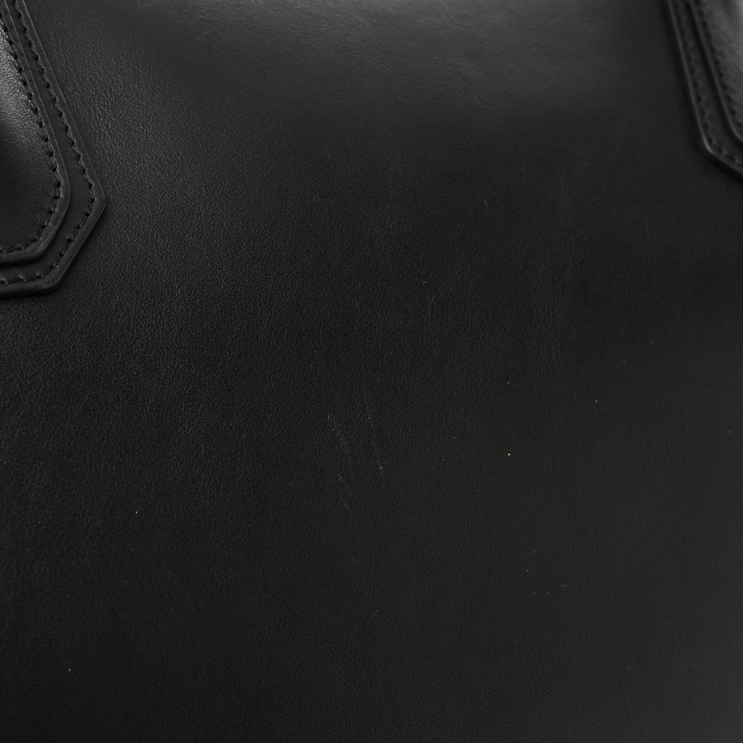 Smooth Calfskin Large Soft Antigona Black
