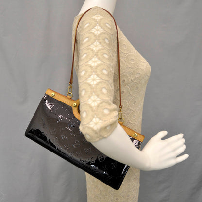 Louis Vuitton Vernis Roxbury Drive Amarante 2 of 11