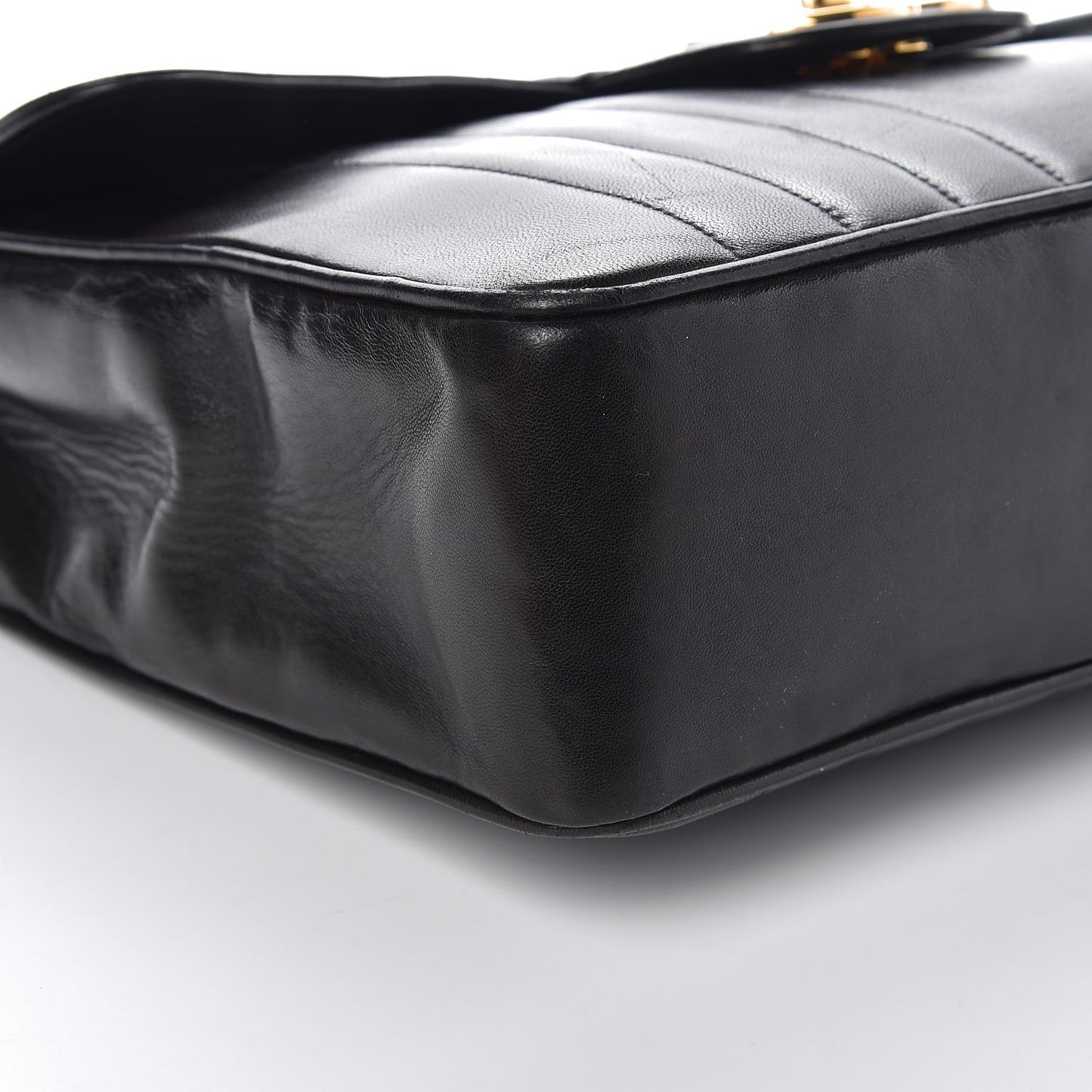 Lambskin Vertical Quilt Jumbo Single Flap Black