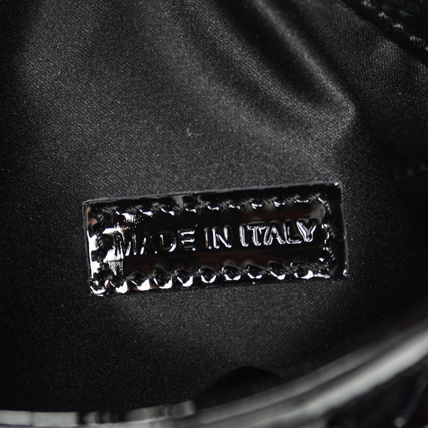 Burberry Patent Quilted Brook Hobo Black 7 of 7