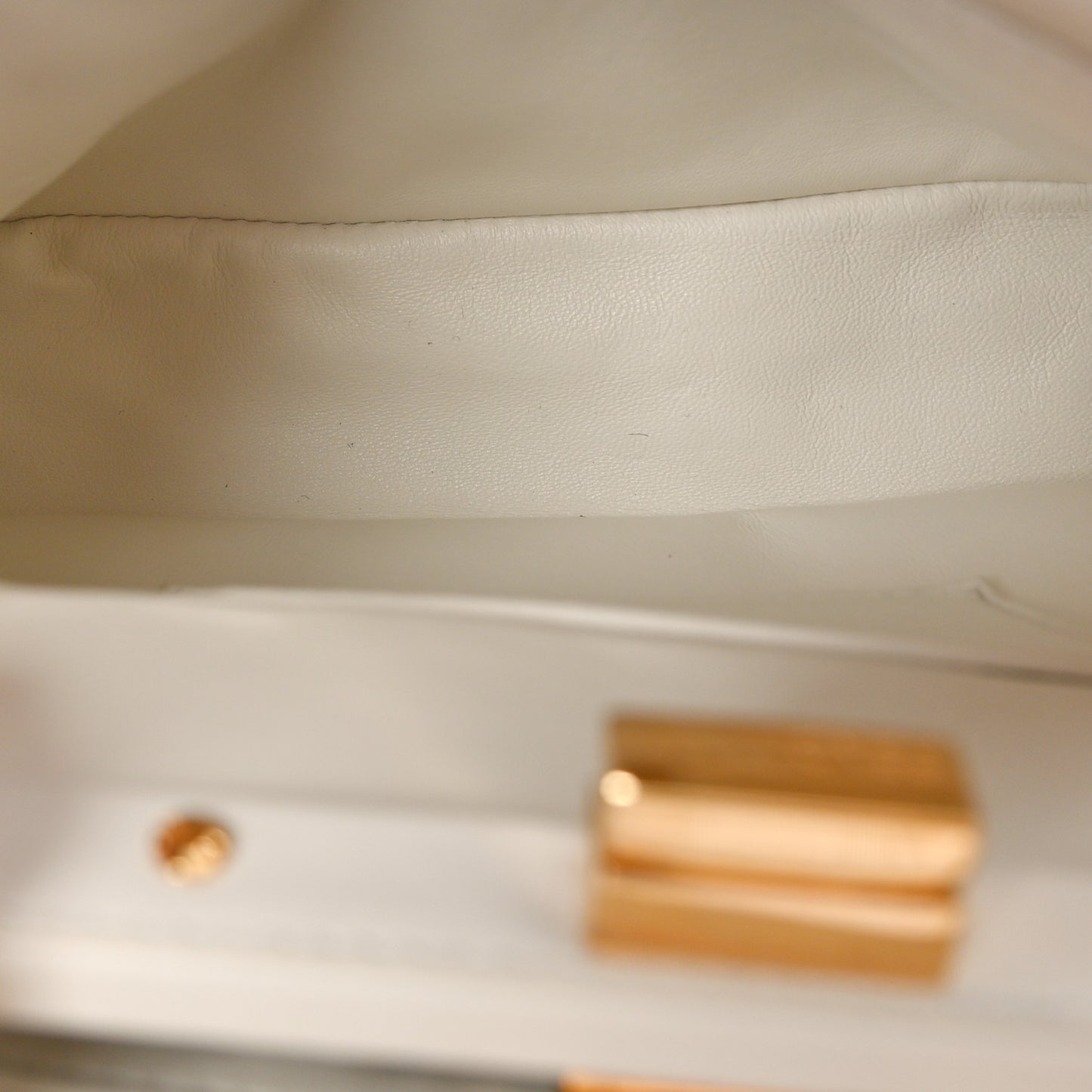 Nappa Rosebud Mini Peekaboo Iconic Satchel Bianco