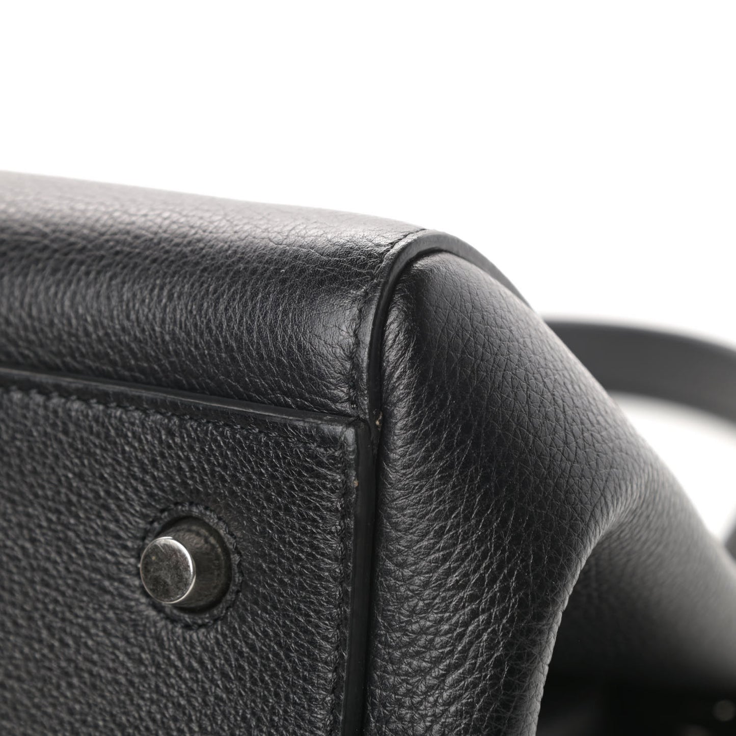 Supple Calfskin Medium Edge Shoulder Bag Black