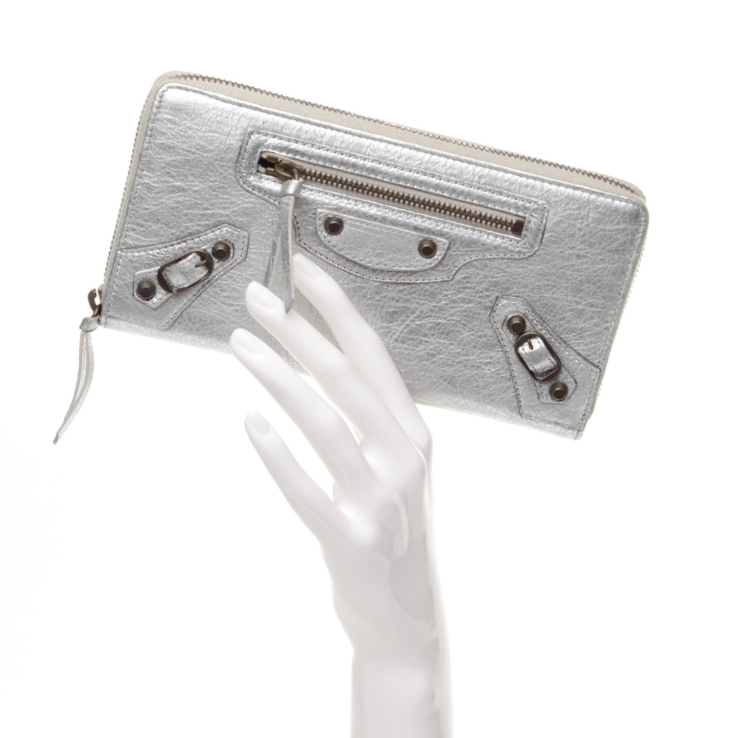 Agneau Classic Hardware Continental Zip Around Wallet Gris Aluminum