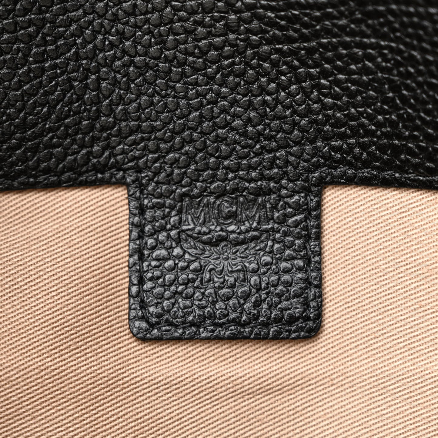 Visetos Corina Foldover Crossbody Bag Cognac Black
