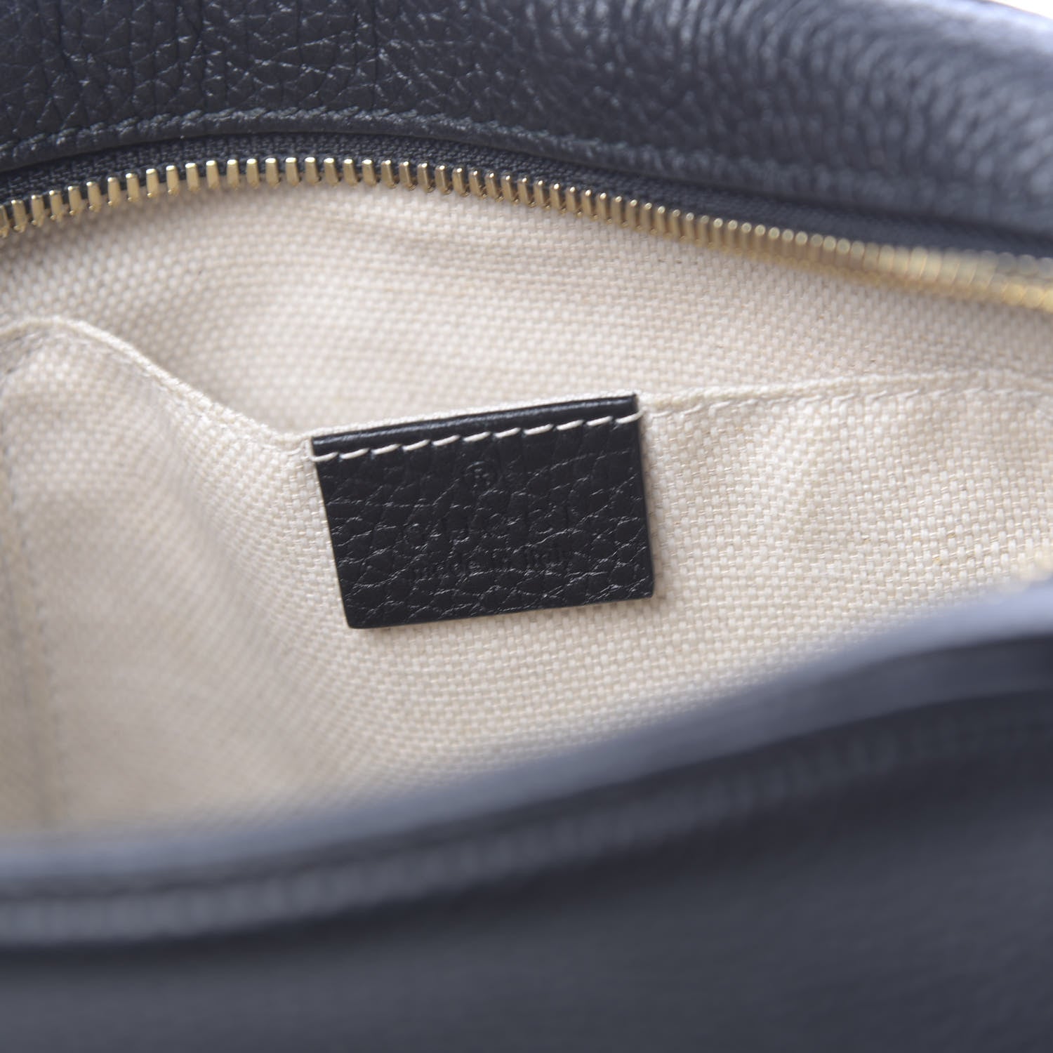 Gucci Pebbled Calfskin Small Soho Disco Bag Black 6 of 13