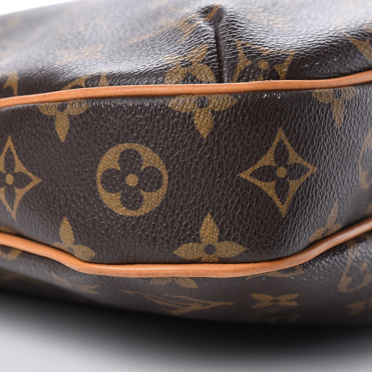 Louis Vuitton Monogram Odeon MM 9 of 10