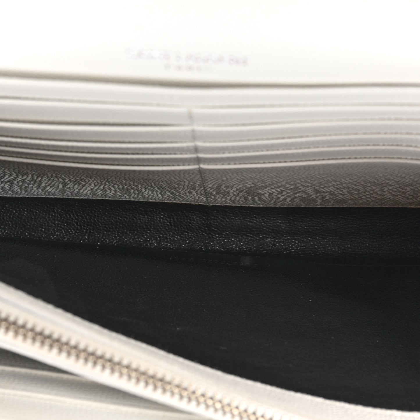 Grain De Poudre Matelasse Chevron Monogram Chain Wallet White