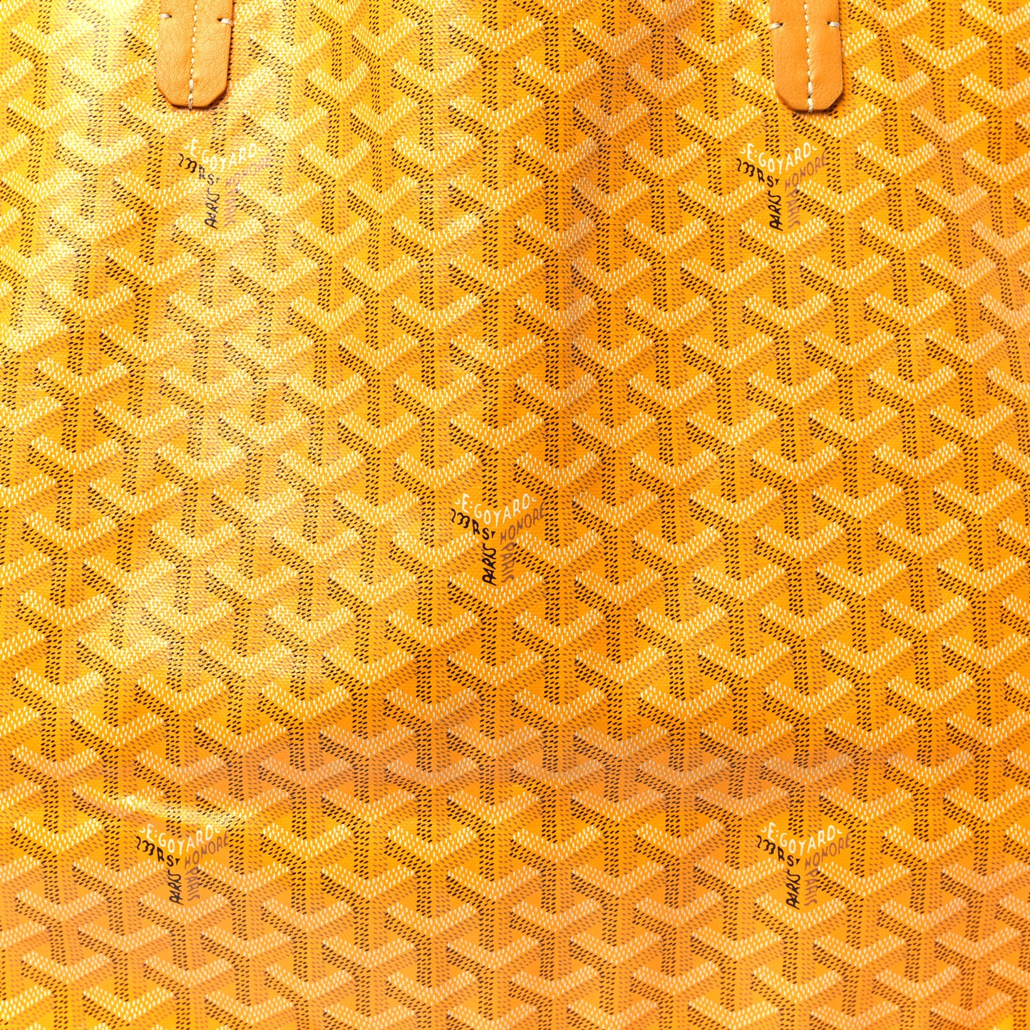 Goyardine Reversible Anjou GM Yellow