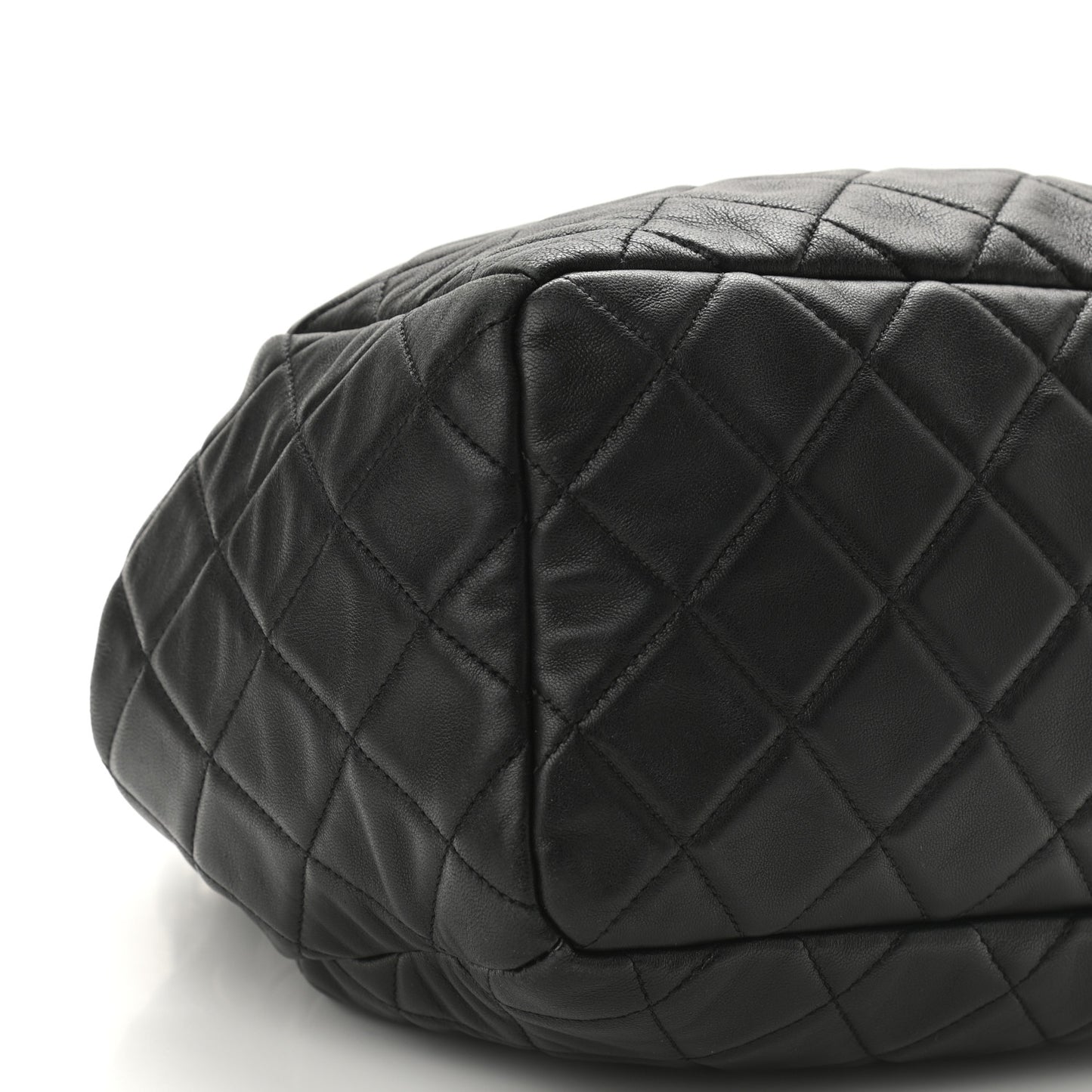 Caviar Flat Quilted CC Chain Bucket Drawstring Bag Black