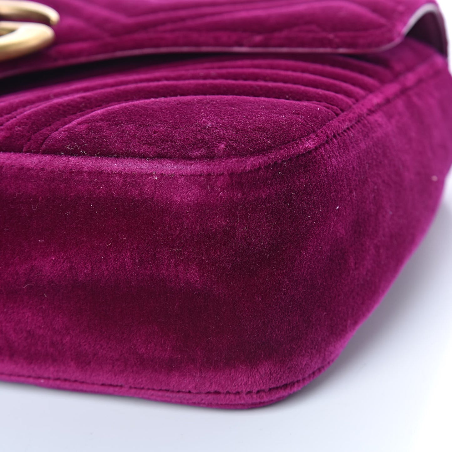 Velvet Matelasse Medium GG Marmont Shoulder Bag Fuchsia Violet Cyclamen