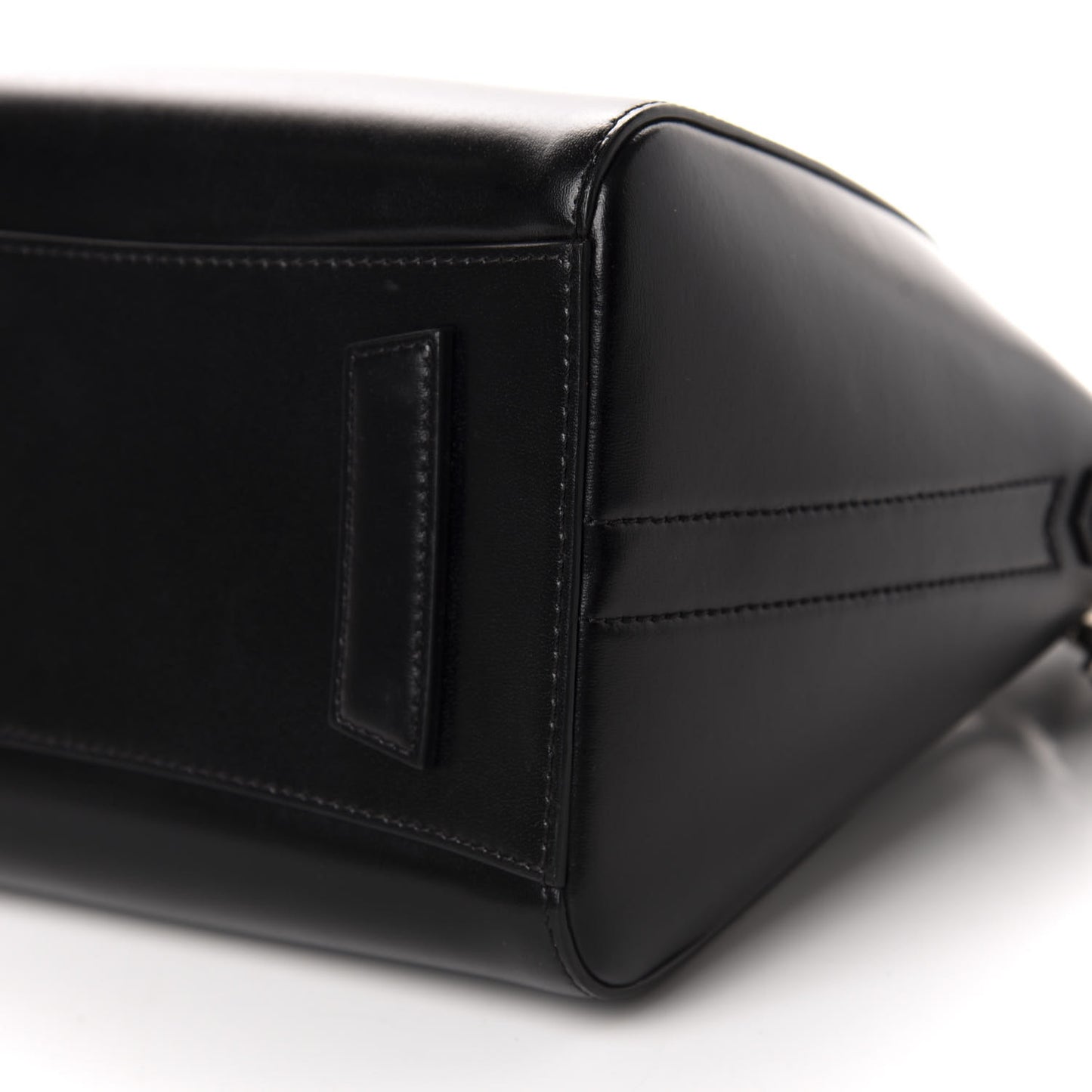 Shiny Lord Calfskin Small Antigona Black