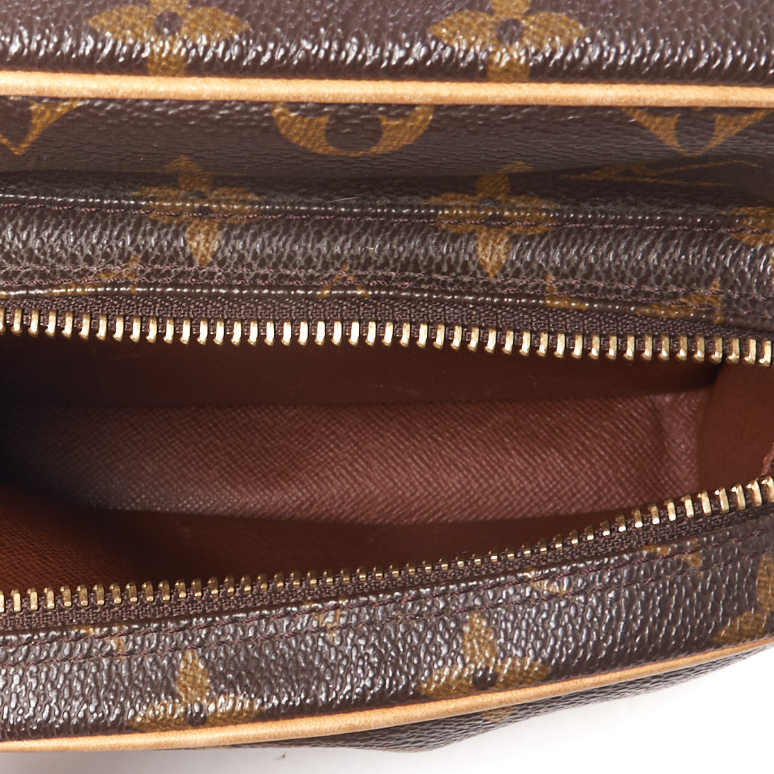 Monogram Amazone