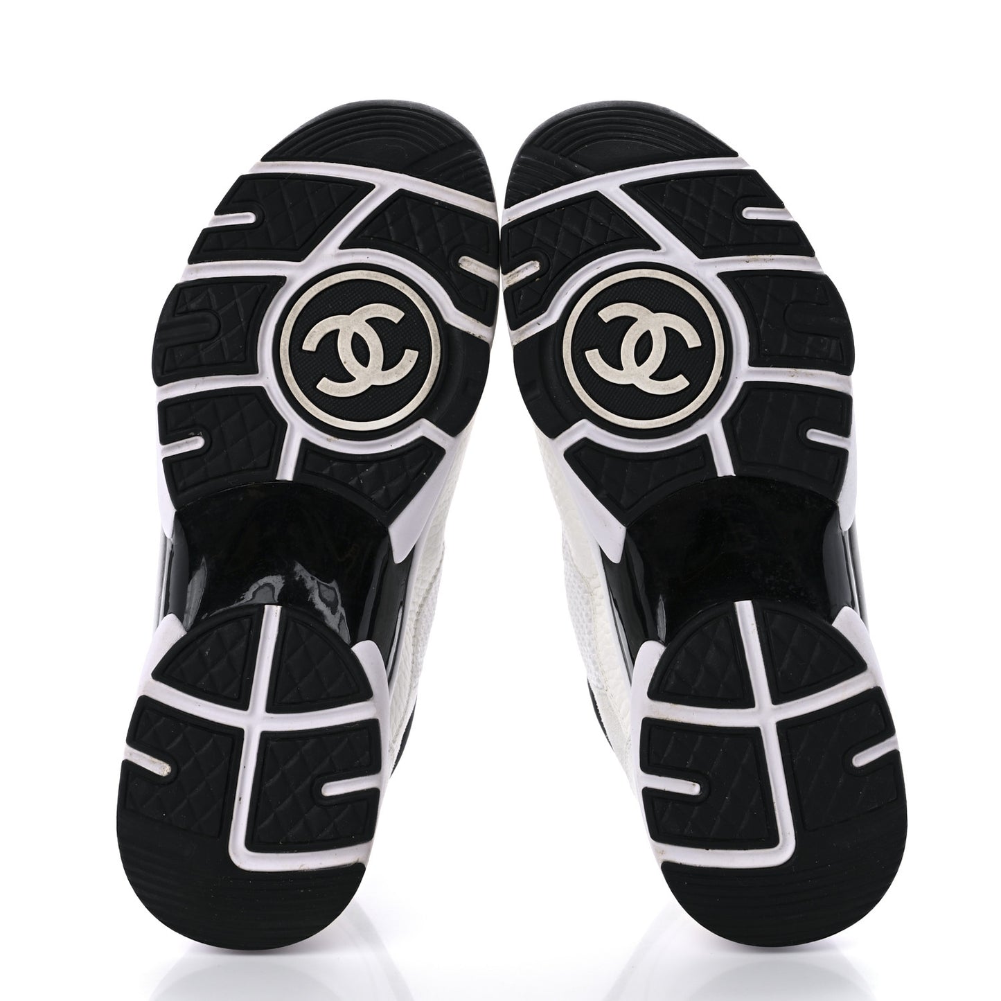 Mesh Suede Calfskin Grained Calfskin Womens CC Sneakers 39 White Black