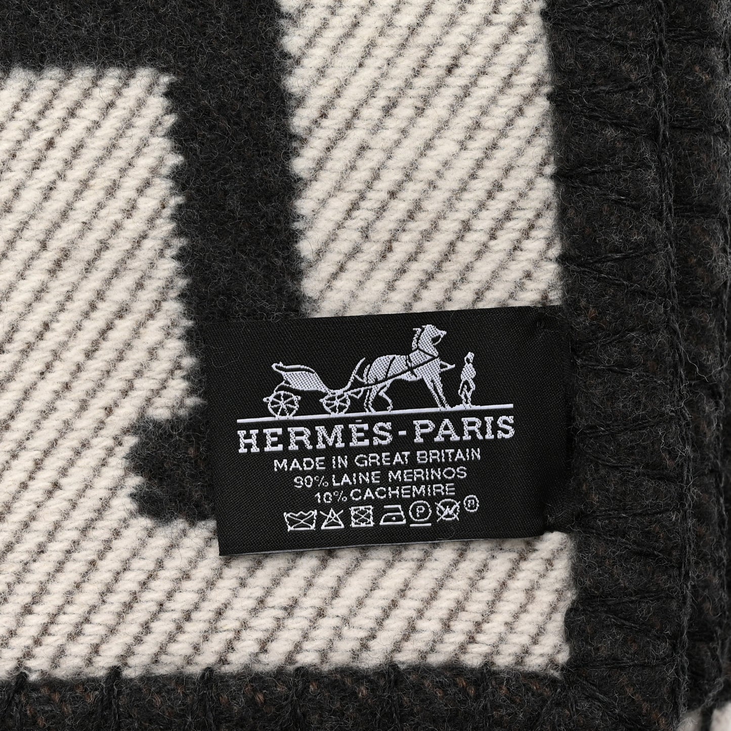 Wool Cashmere Signature Avalon Blanket Black