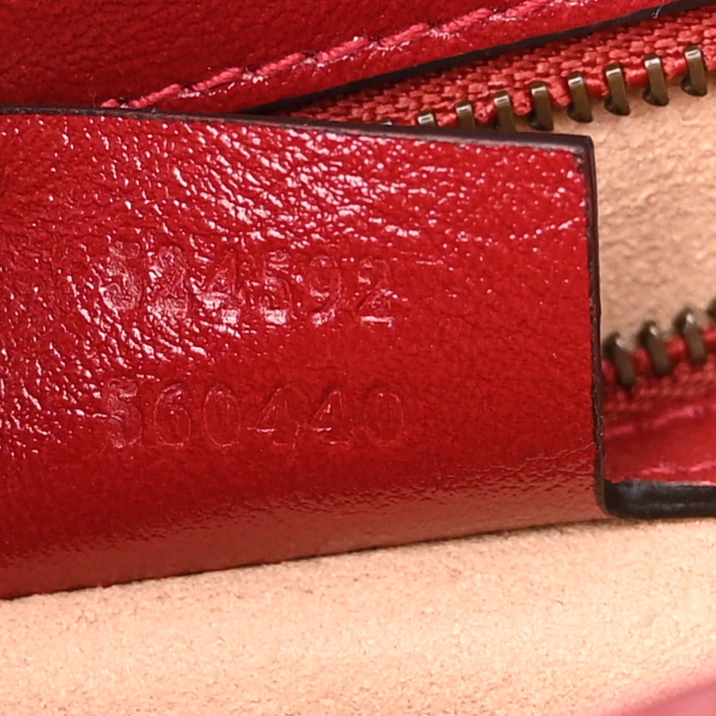 Azalea Calfskin Matelasse Heart Medium GG Marmont Slim Shoulder Bag Romantic Cerise