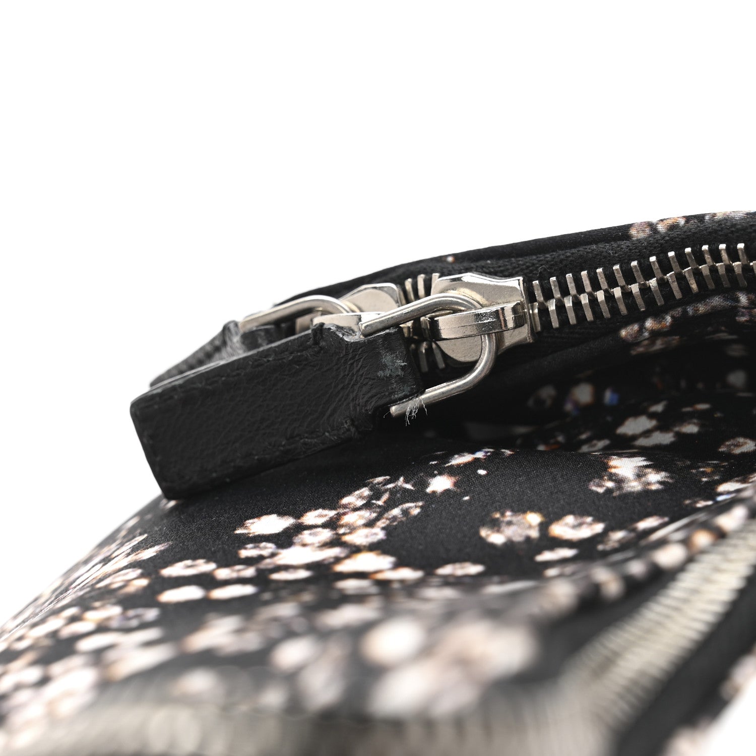 Alexander McQueen Silk Dandelion Print De Manta Clutch Black