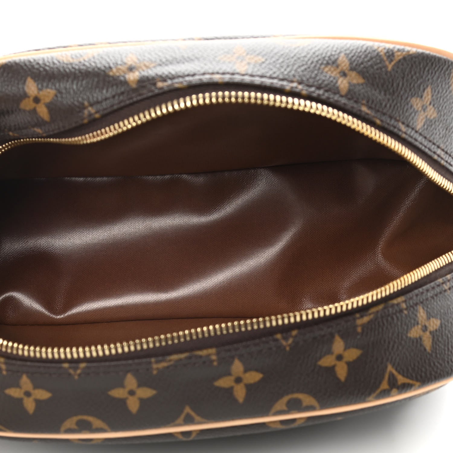Louis Vuitton Monogram Toiletry Bag 25 5 of 10