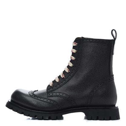 Gucci Grained Calfskin Mens Brogue Wingtip Lug Sole Boots 8 Black 1 of 9