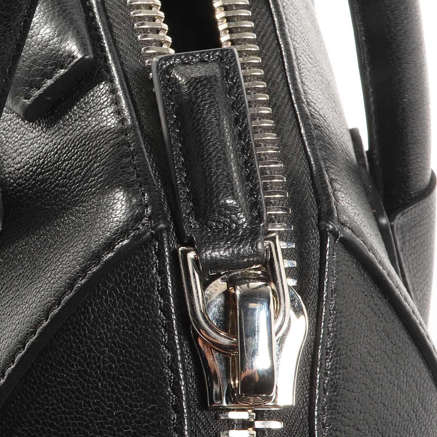 Sugar Goatskin Small Antigona Black