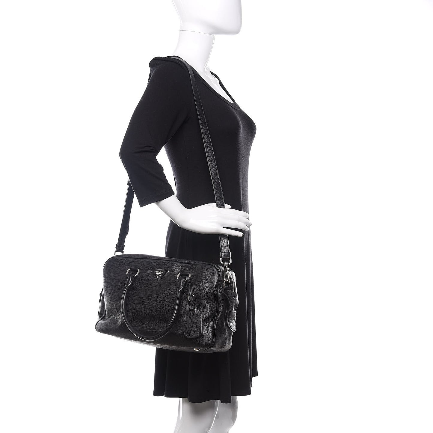 Vitello Daino Satchel Black