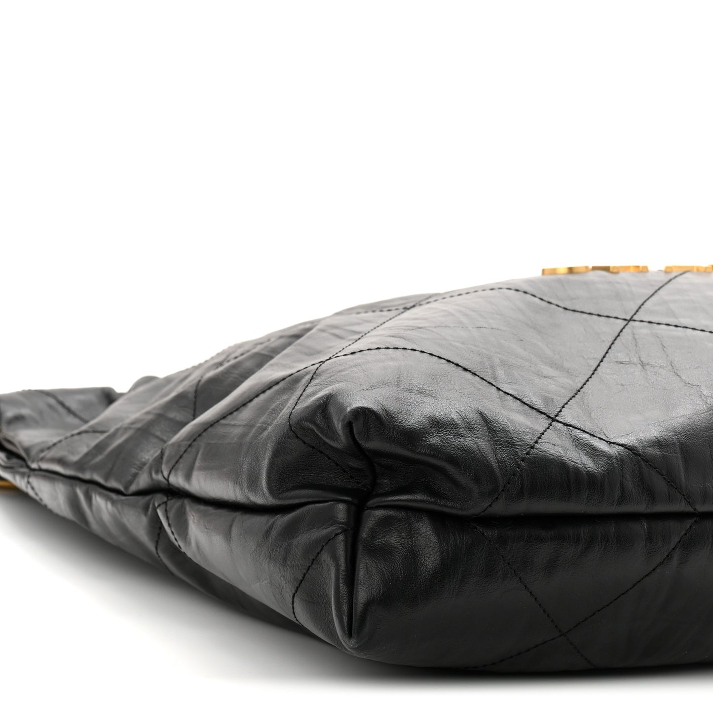 Crumpled Calfskin Quilted Chanel 22 Black