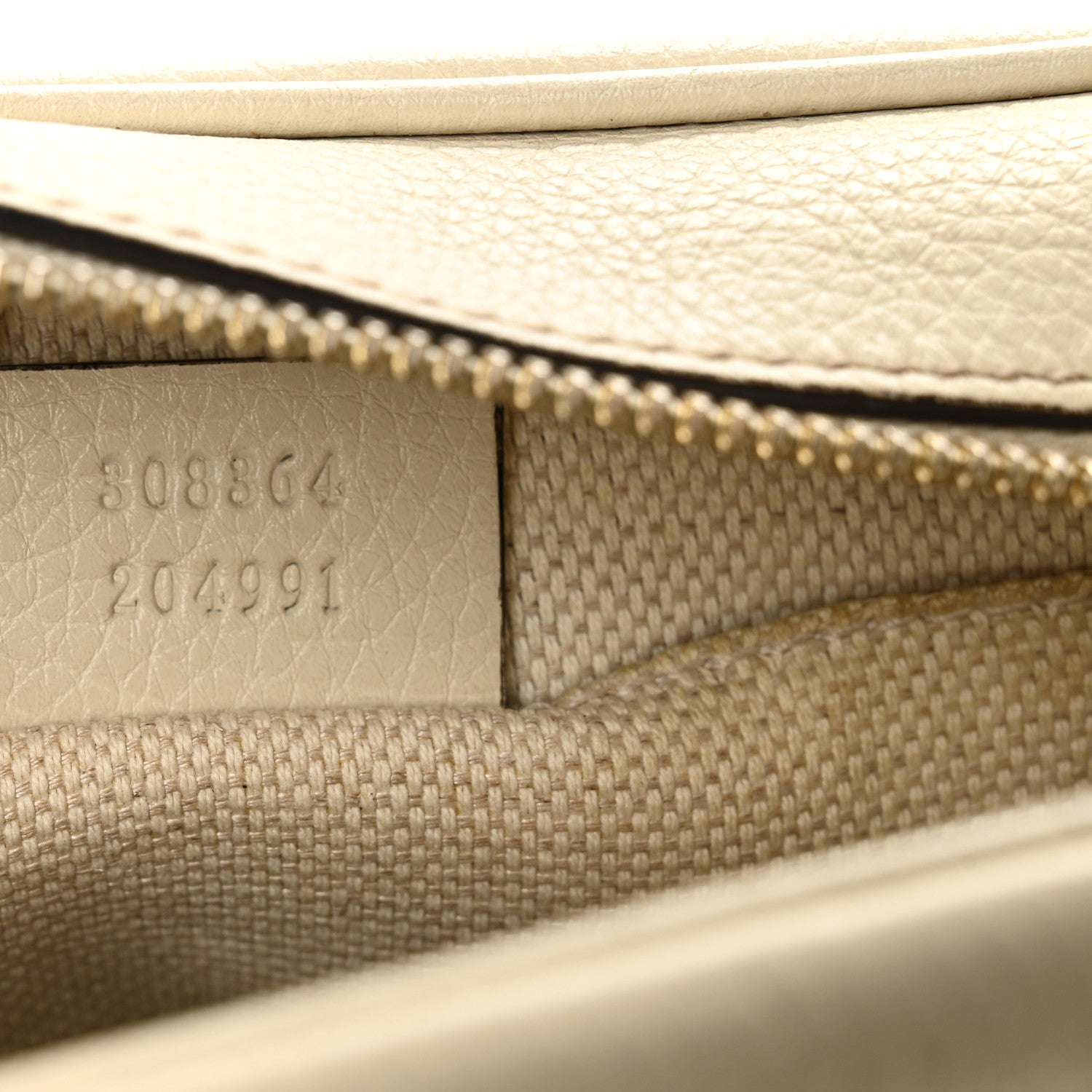 Gucci Pebbled Calfskin Small Soho Disco Bag Off White 7 of 14