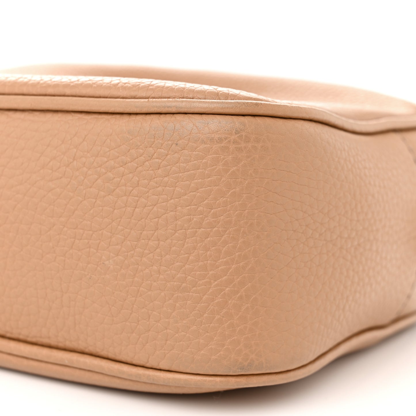 Pebbled Calfskin Small Soho Disco Bag Camelia