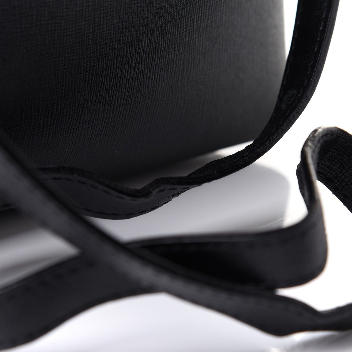 Saffiano Bucket Bag Black Flamma