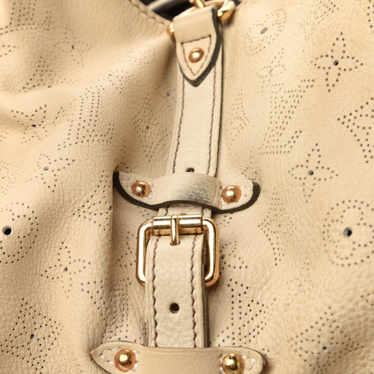 Louis Vuitton Mahina XL Opal 11 of 17