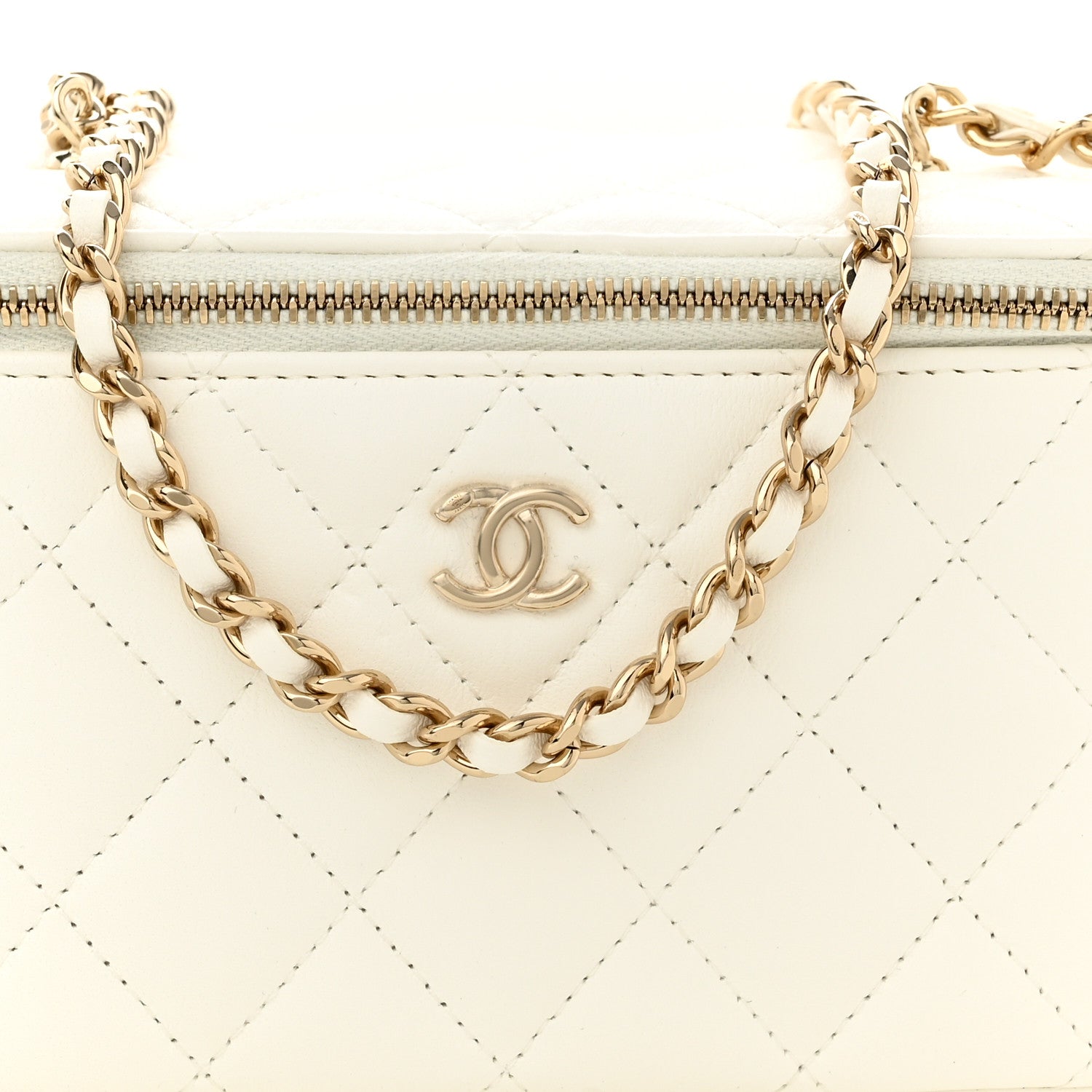 Chanel Lambskin Quilted Pearl Crush Small Vanity Case With Chain White 9 of 11