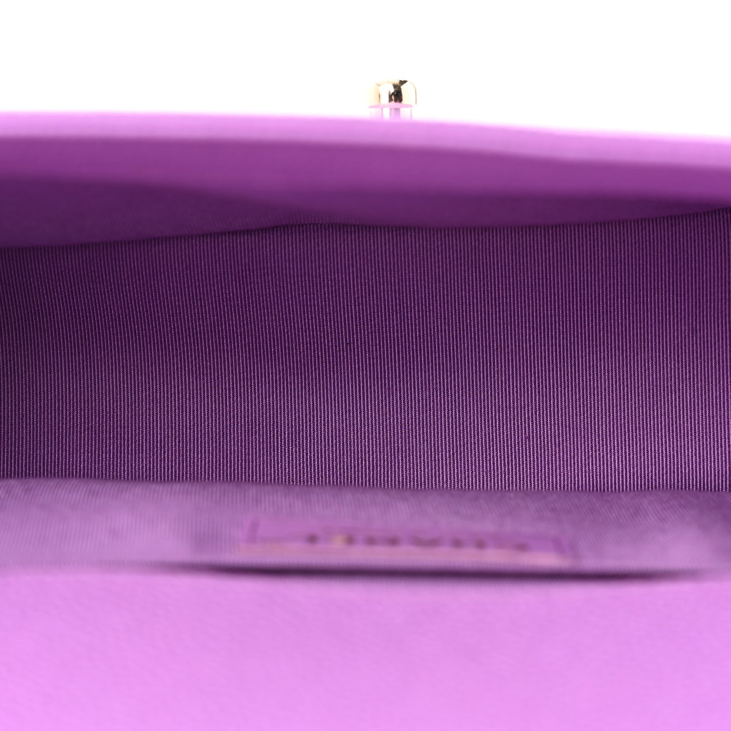 Caviar Quilted Medium Boy Flap Purple