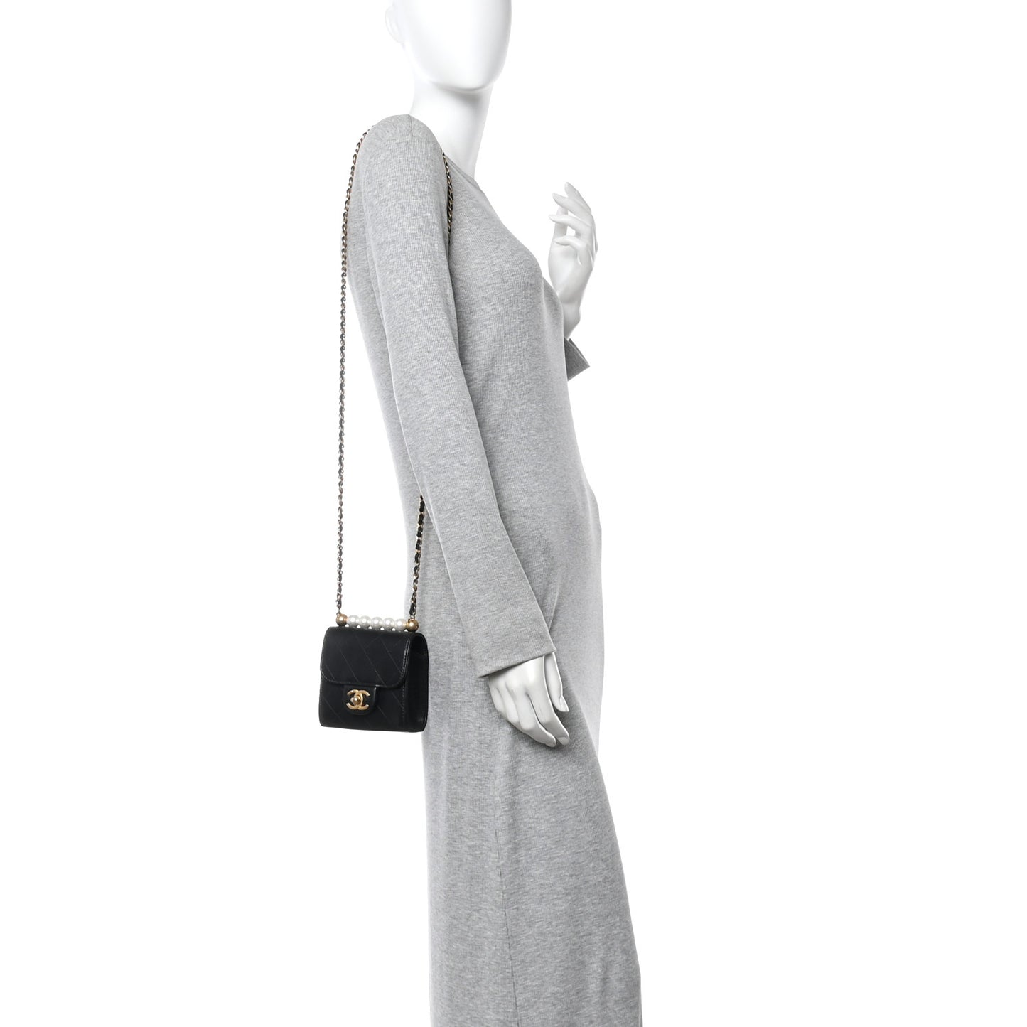 Goatskin Chic Pearls Clutch On Chain Black