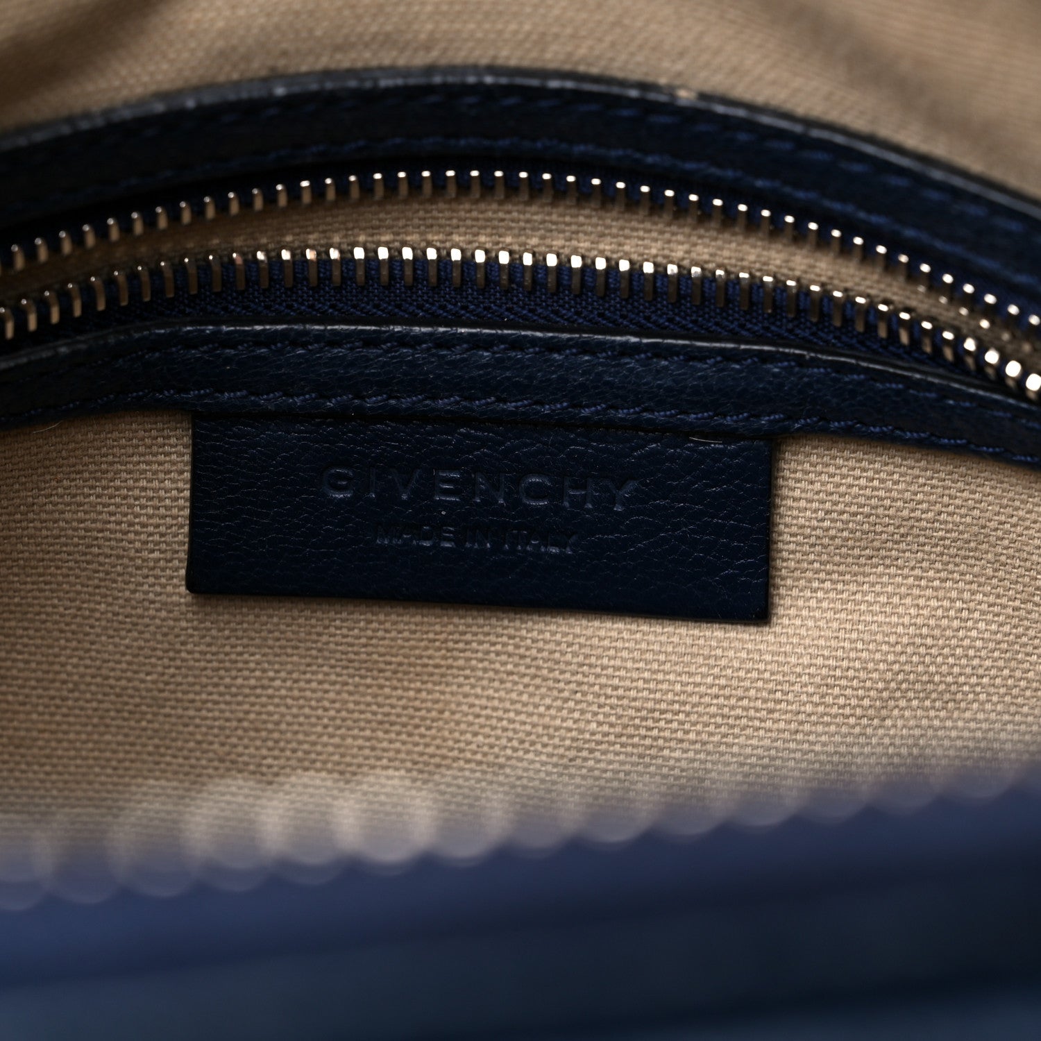 Givenchy Sugar Goatskin Small Antigona Navy 5 of 16