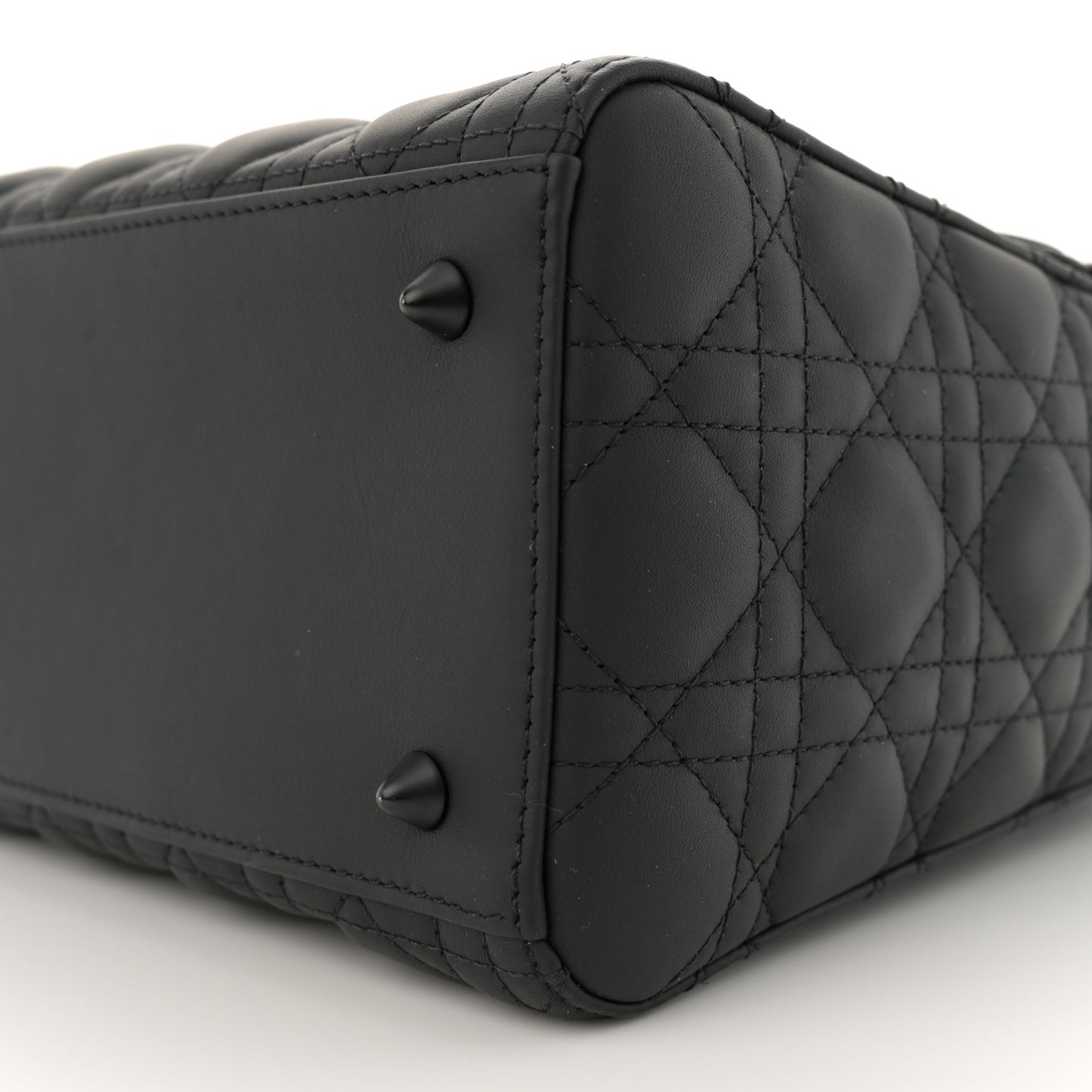 Ultra Matte Calfskin Cannage Medium Lady Dior Black