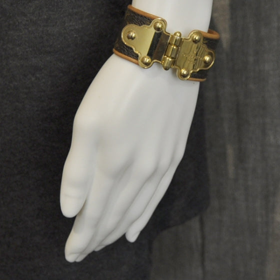 Louis Vuitton Monogram Save It Bracelet 5 of 5