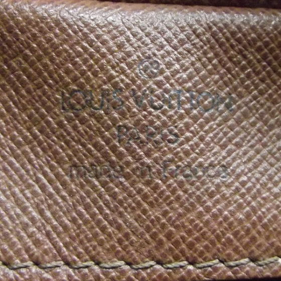 Monogram Nil 28