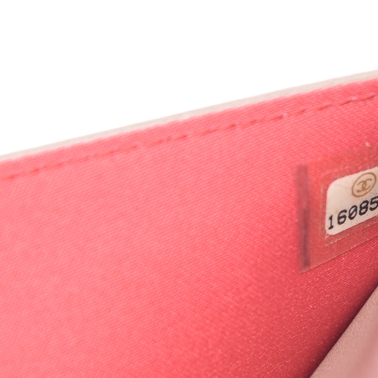 Vinyl Lipstick Wallet On Chain WOC Beige