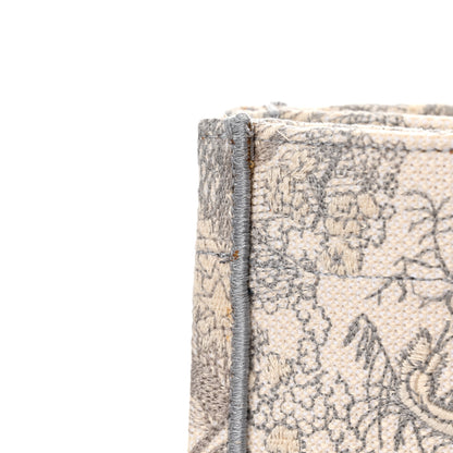 Christian Dior Canvas Embroidered Medium Dioriviera Toile De Jouy Book Tote Gray 17 of 17