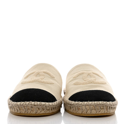 Chanel Denim CC Espadrille Mules 38 White Black 2 of 10