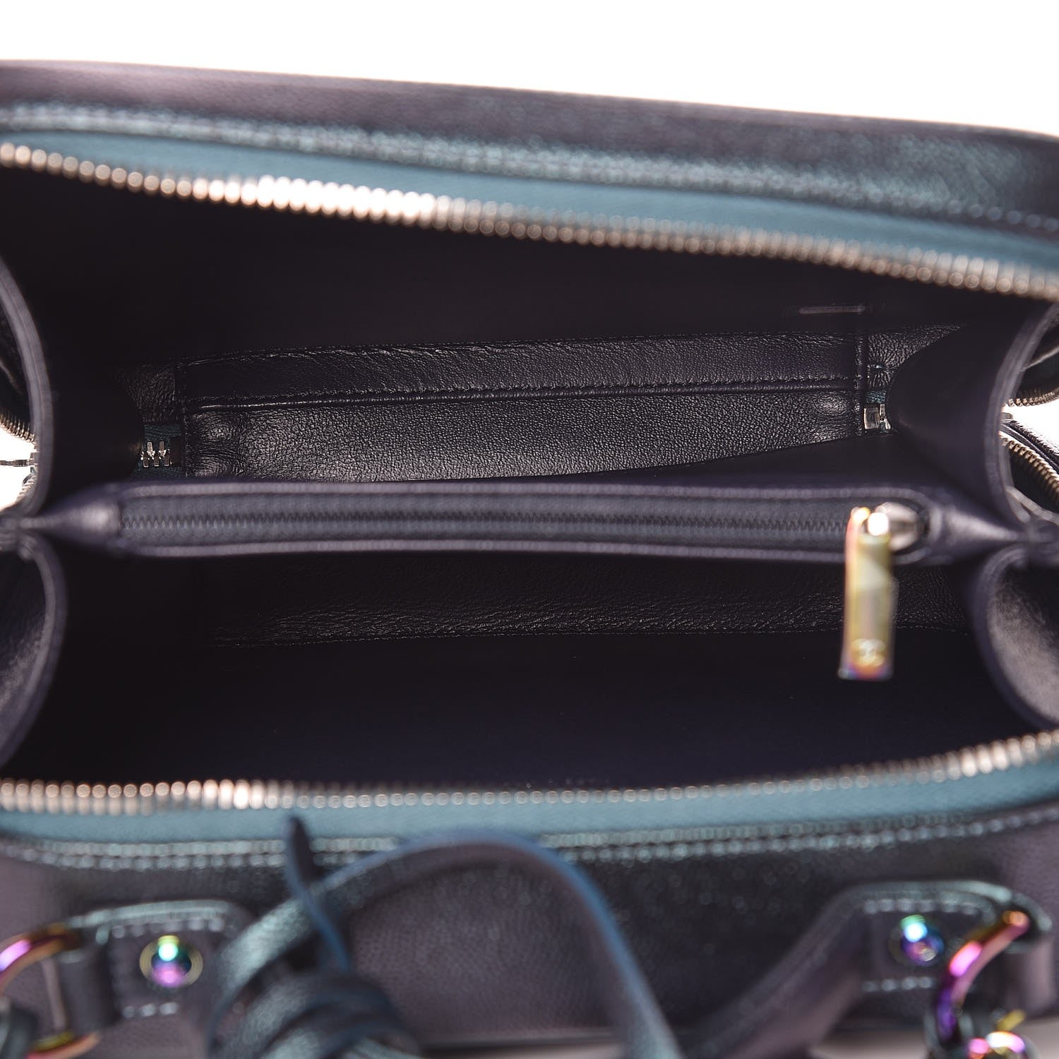 Chanel Iridescent Caviar Quilted Medium CC Filigree Vanity Case Dark Turquoise 5 of 8