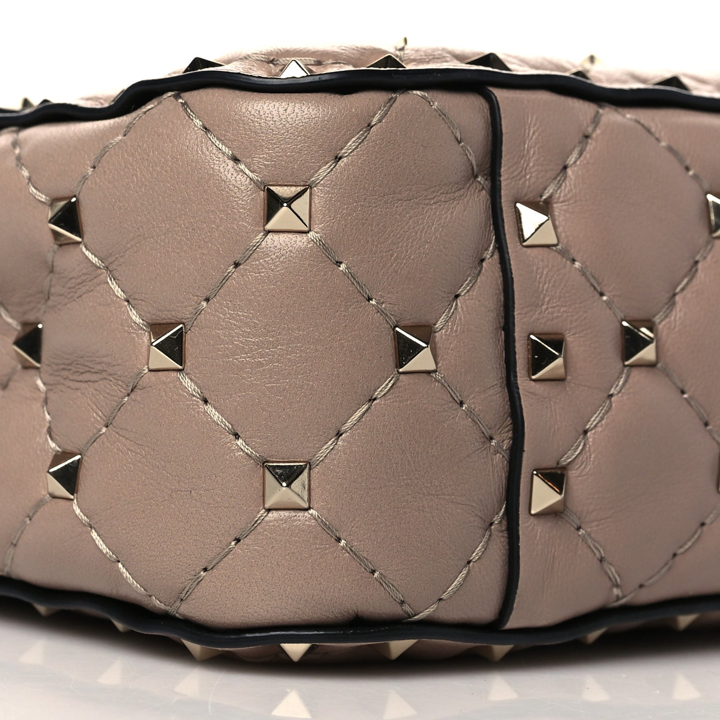 Lambskin Medium Rockstud Spike Shoulder Bag Poudre