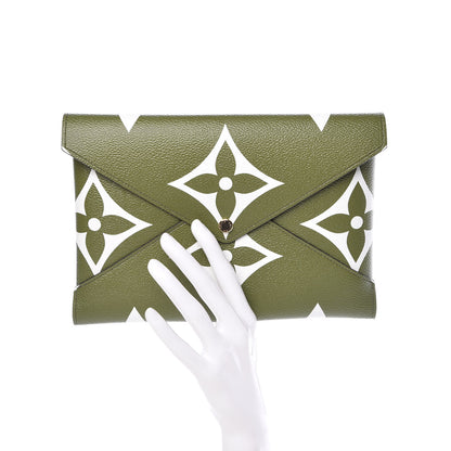 Louis Vuitton Monogram Giant Kirigami Pochette Set 2 of 13