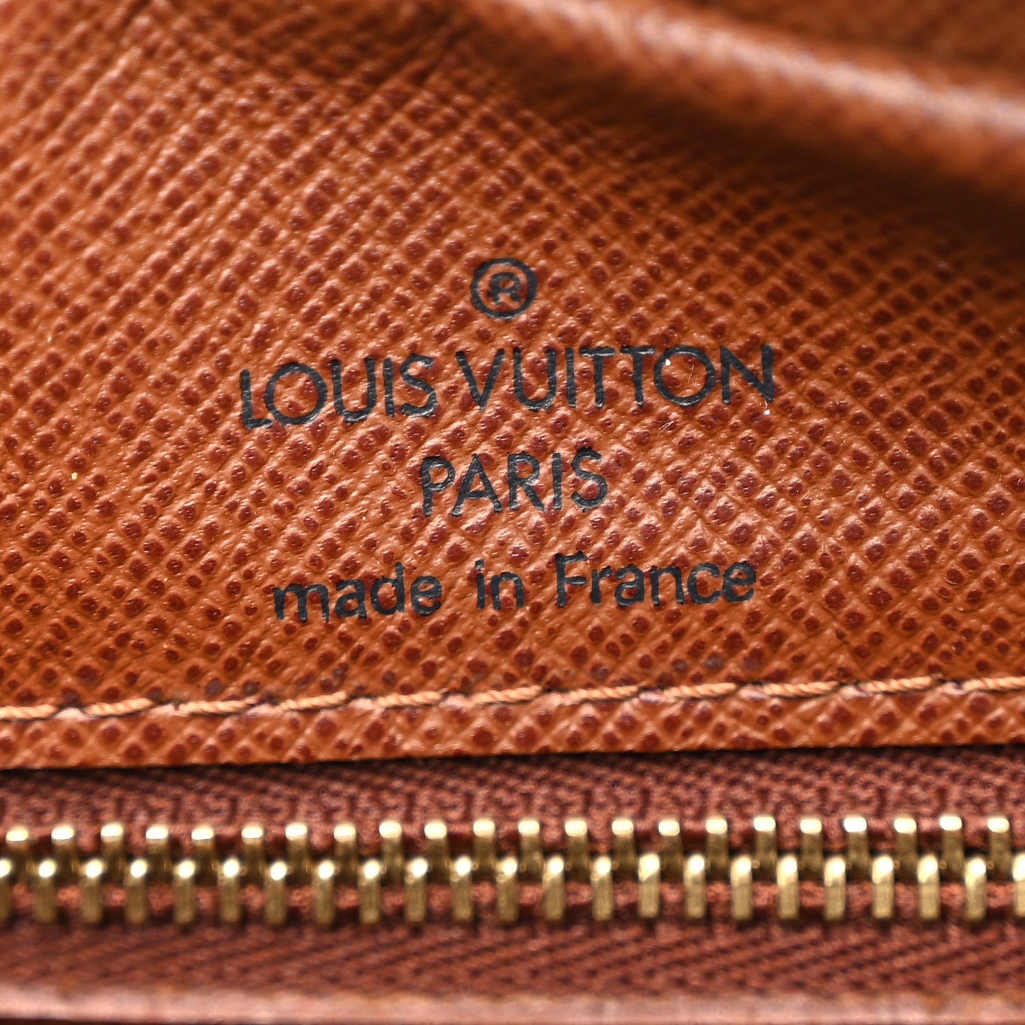Monogram Nil 28