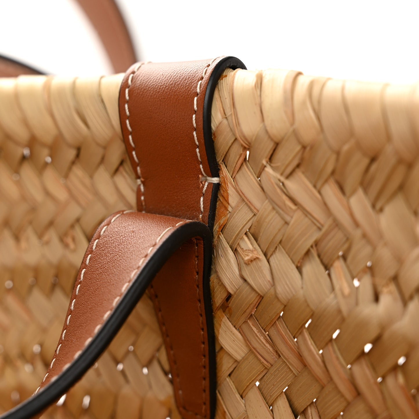 Raffia Calfskin Triomphe Medium Panier Tan