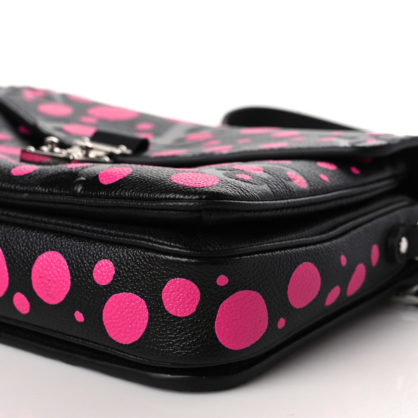 LV x YK Empreinte Monogram Giant Pochette Metis Black Fuchsia