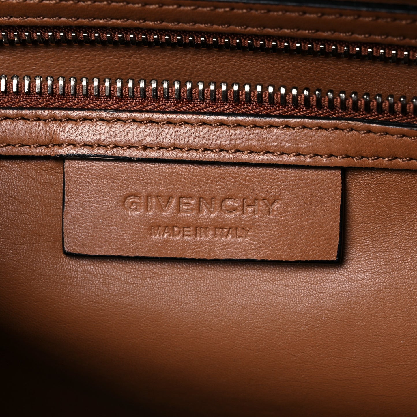 Calfskin Contrast Topstitch Medium Antigona Cognac