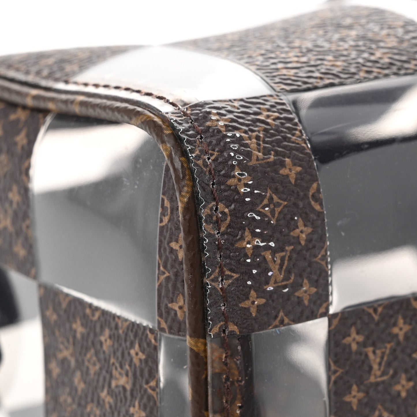 PVC Monogram Chess Keepall Bandouliere 25
