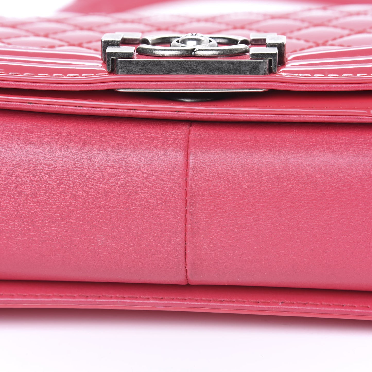 Patent Calfskin Enamel Quilted Medium Boy Flap Pink